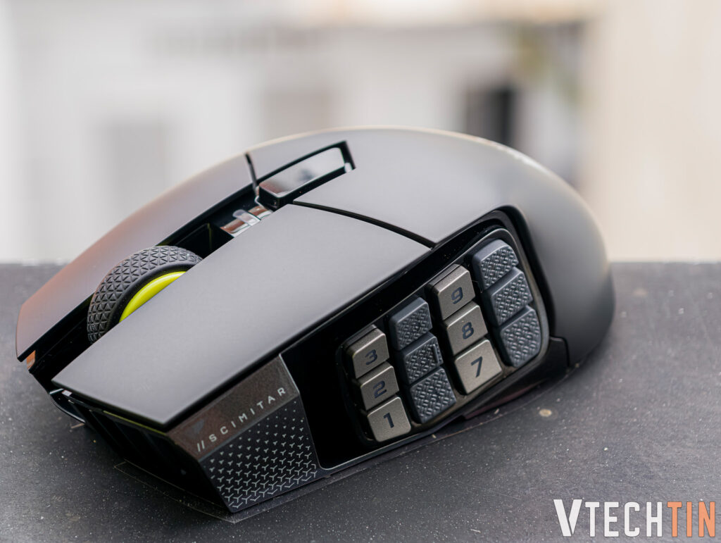 Trên tay CORSAIR SCIMITAR ELITE WIRELESS SE