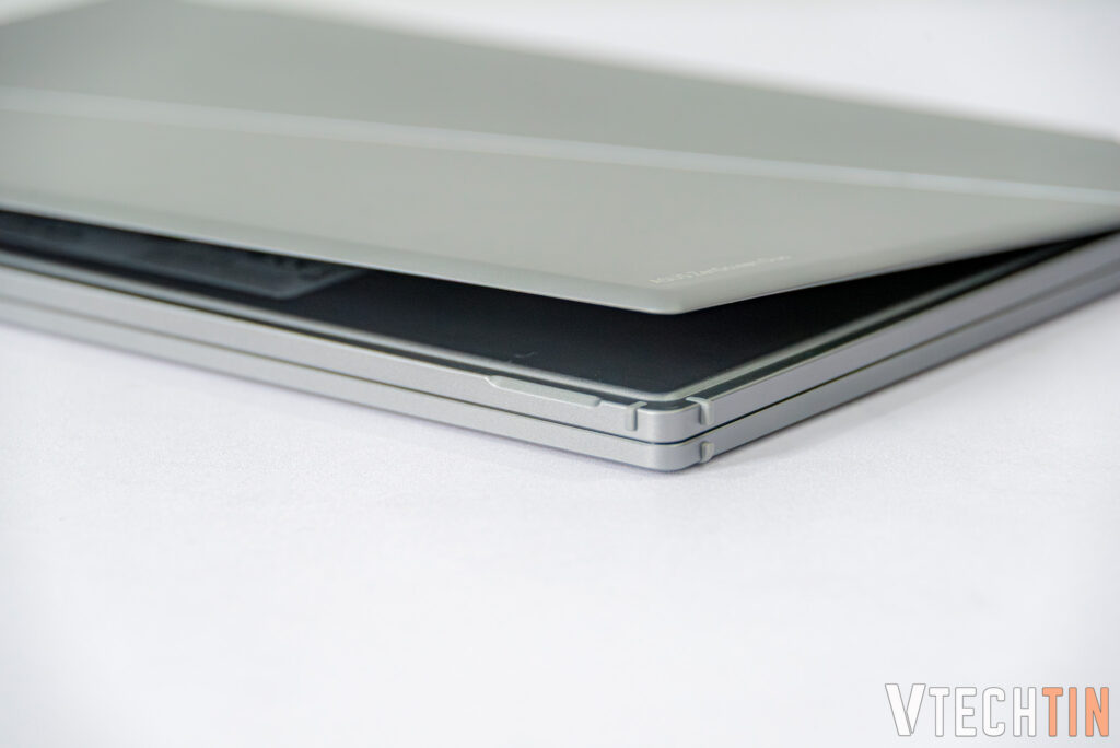 Trên tay ASUS ZenScreen Duo OLED MQ149CD