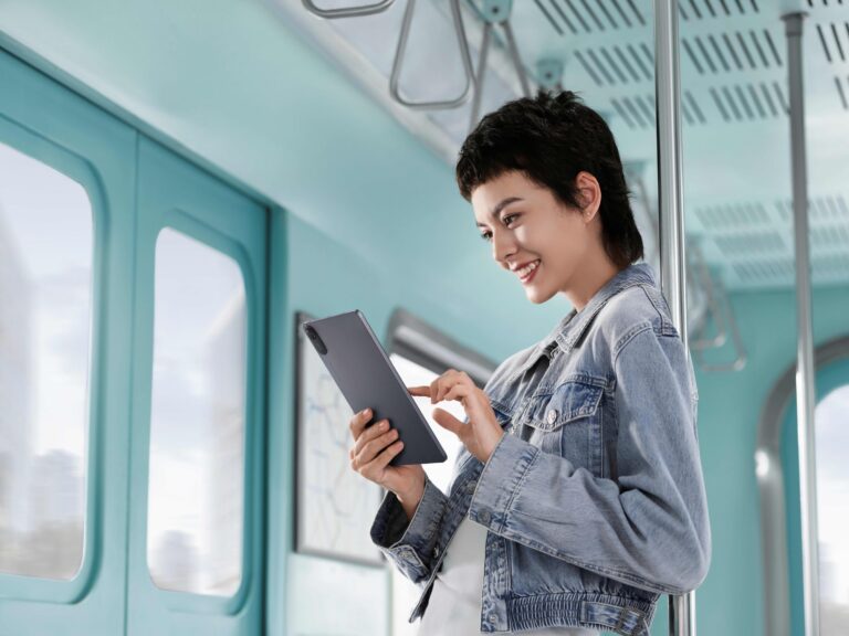 Redmi Pad 2 Series chính thức ra mắt: Màn hình lớn, pin khủng, hiệu năng tối ưu cho học tập & giải trí, giá chỉ từ 4,99 triệu đồng