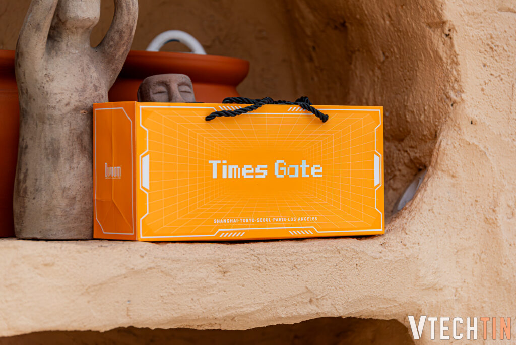 Trên tay Divoom Times Gate