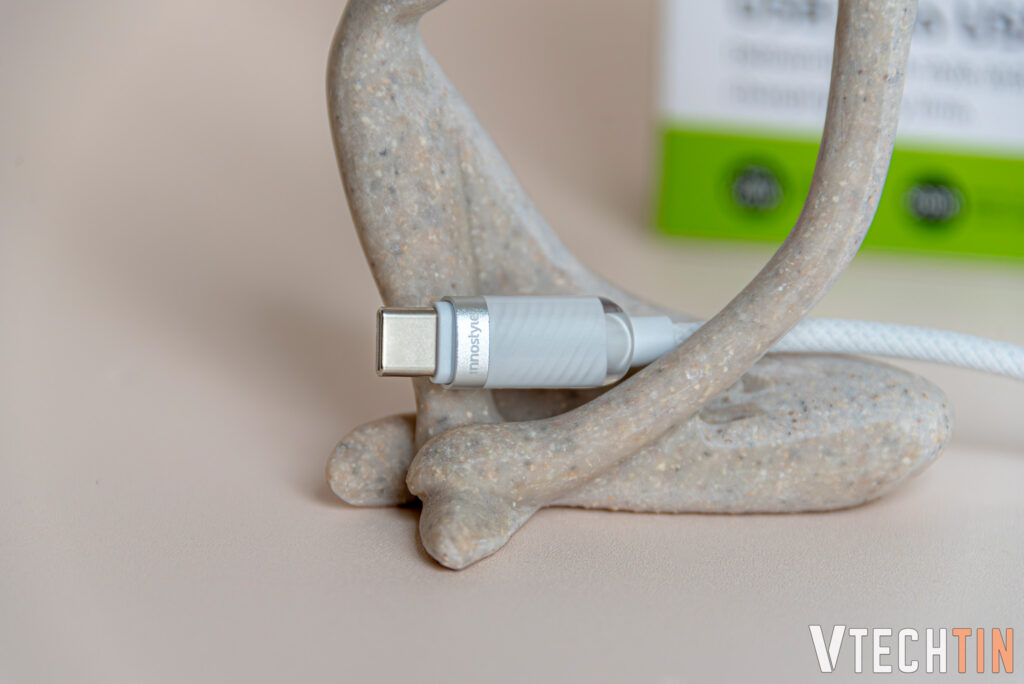 Innostyle USB-C to USB-C CryStalShine