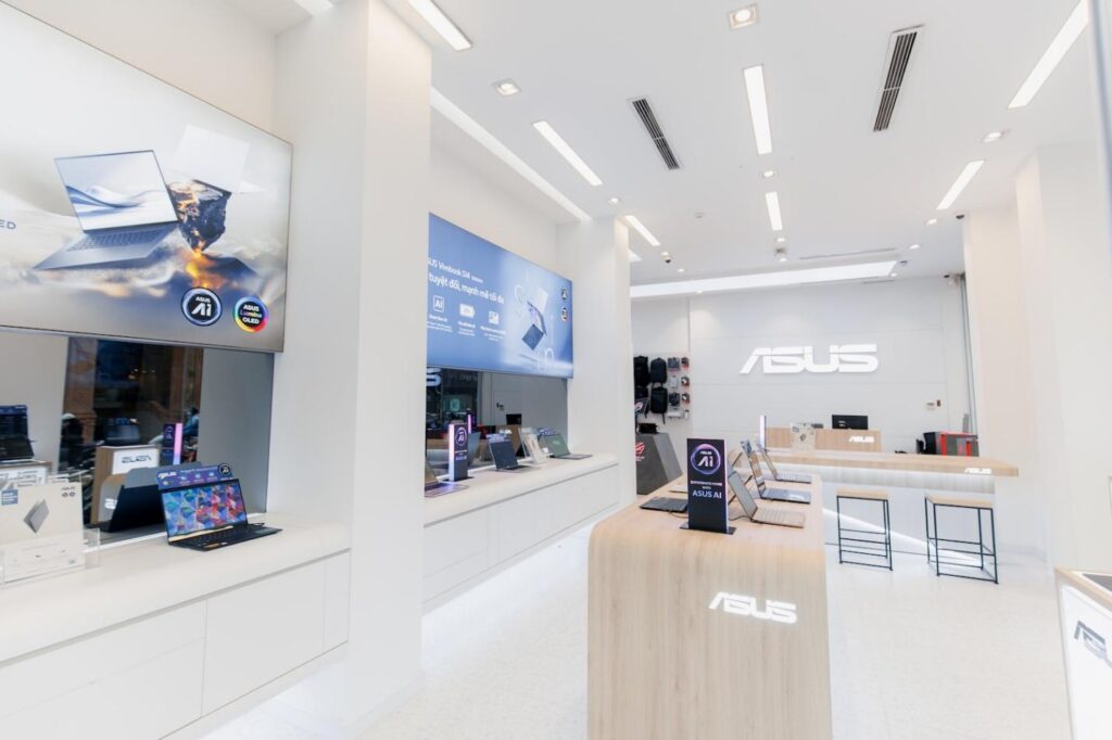 ASUS