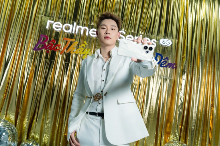 realme 15 Series: “Bậc Thầy AI Tiệc Đêm” đưa công nghệ hình ảnh trên smartphone tầm trung bước vào kỷ nguyên mới