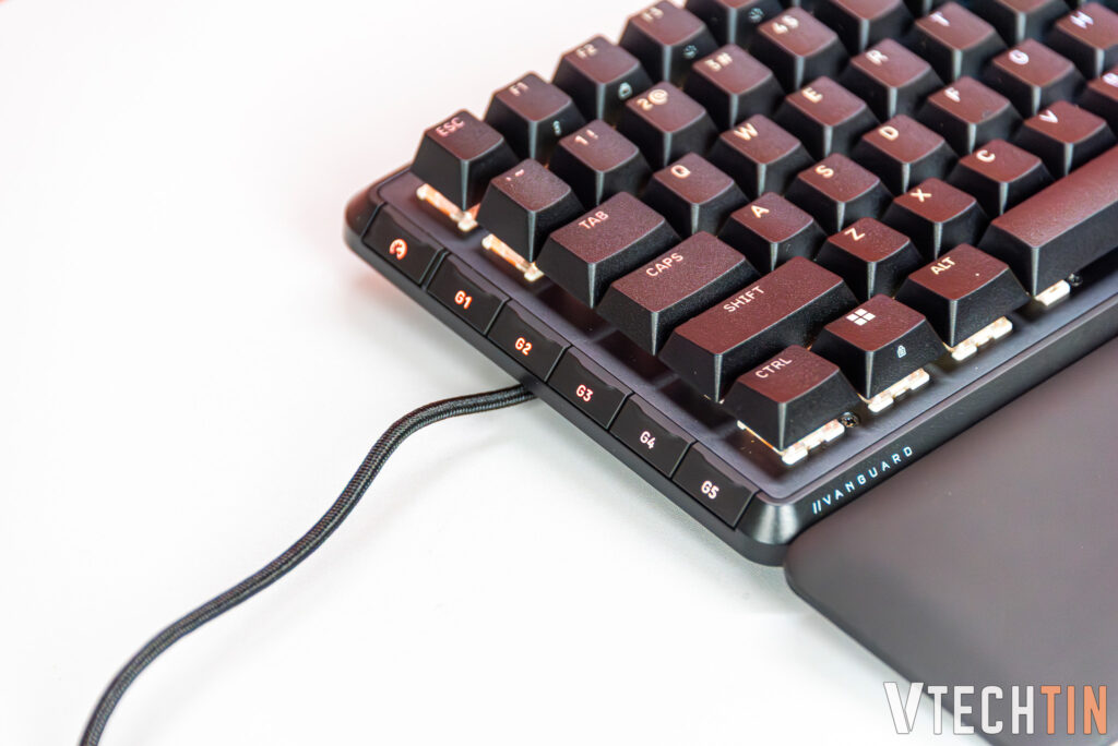 Trên tay Cosair Vanguard 96