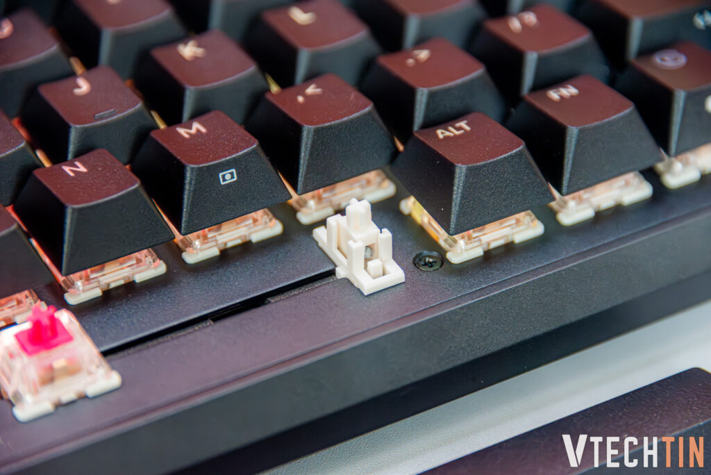 Trên tay Cosair Vanguard 96