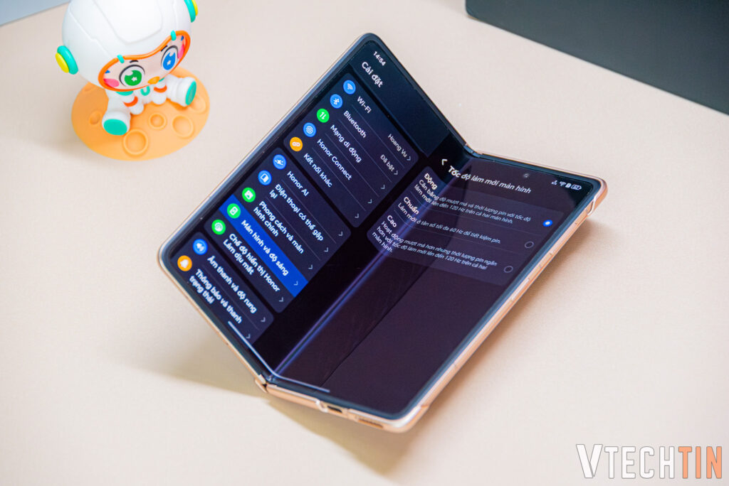Trên tay HONOR Magic V5