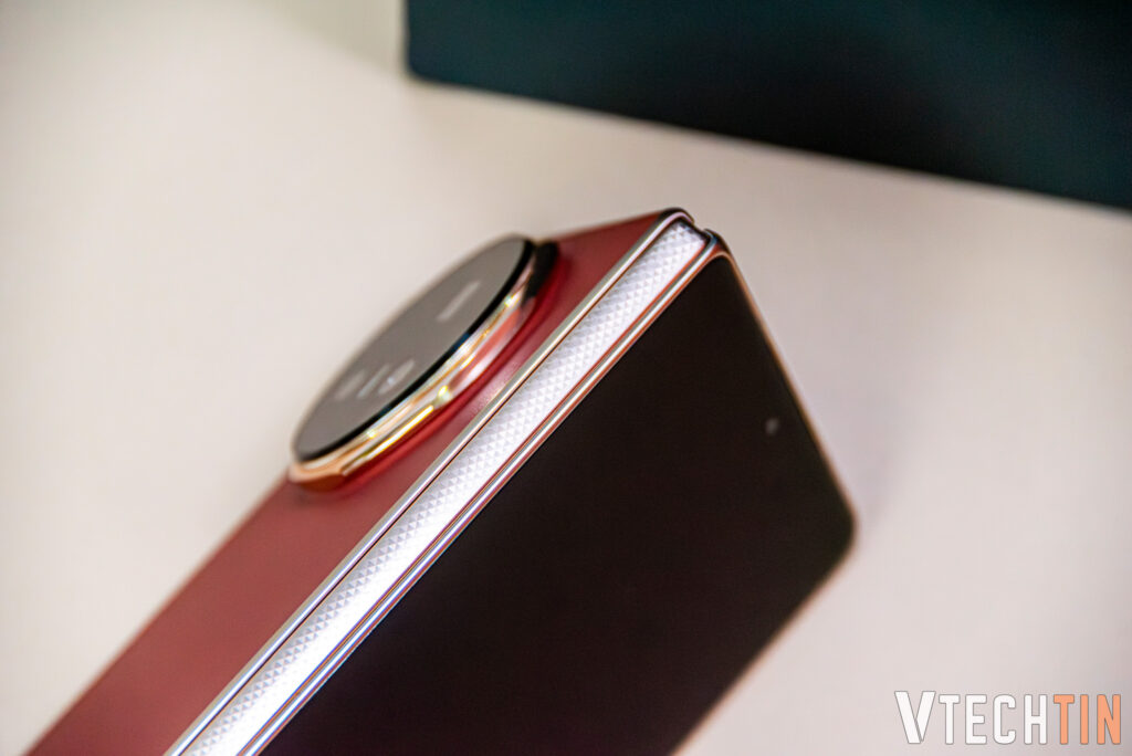 Trên tay HONOR Magic V5