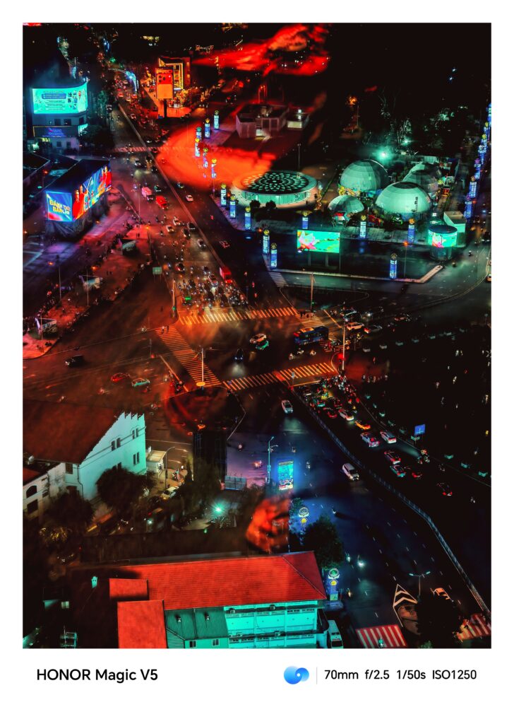 Trên tay HONOR Magic V5