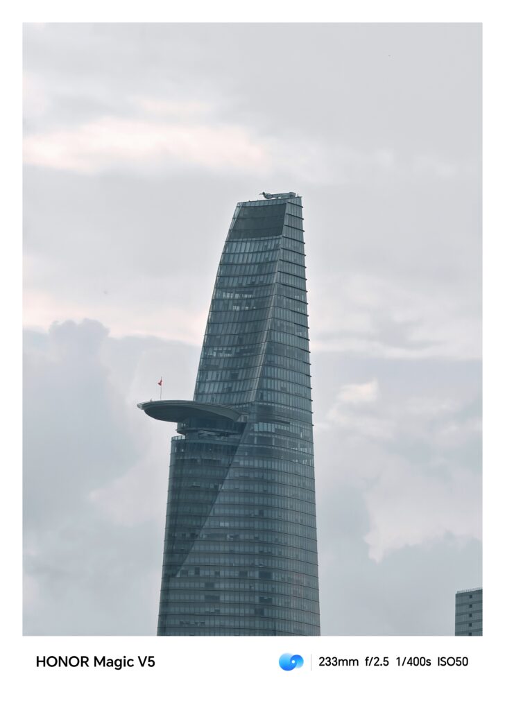 Trên tay HONOR Magic V5