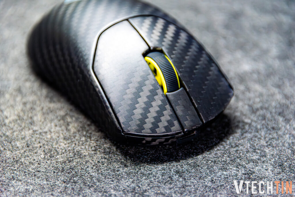 Trên tay COSAIR Sabre V2 Pro CF