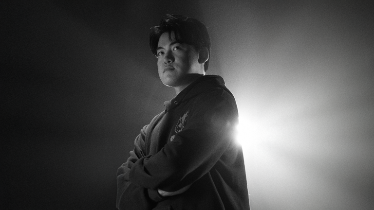 CORSAIR công bố hợp tác độc quyền cùng siêu sao Liên Minh Huyền Thoại Gumayusi