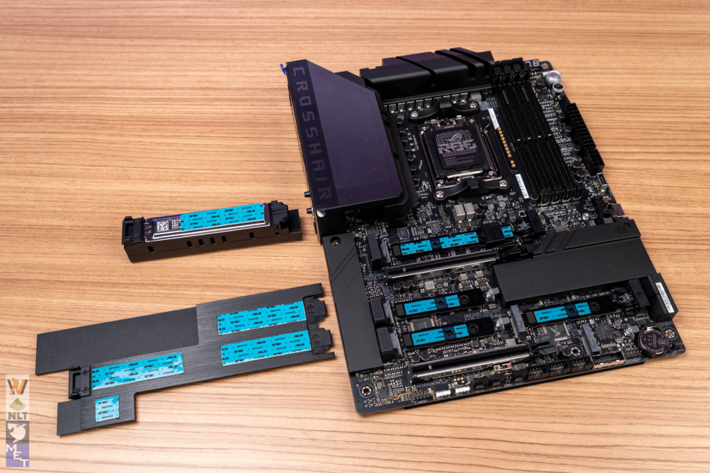 Trên tay ROG Crosshair X870E Dark Hero