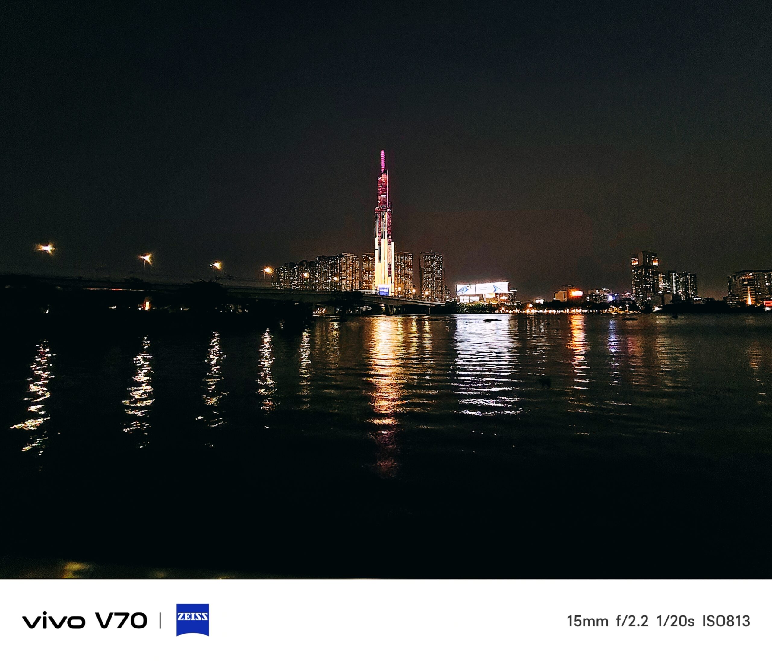 camera vivo V70