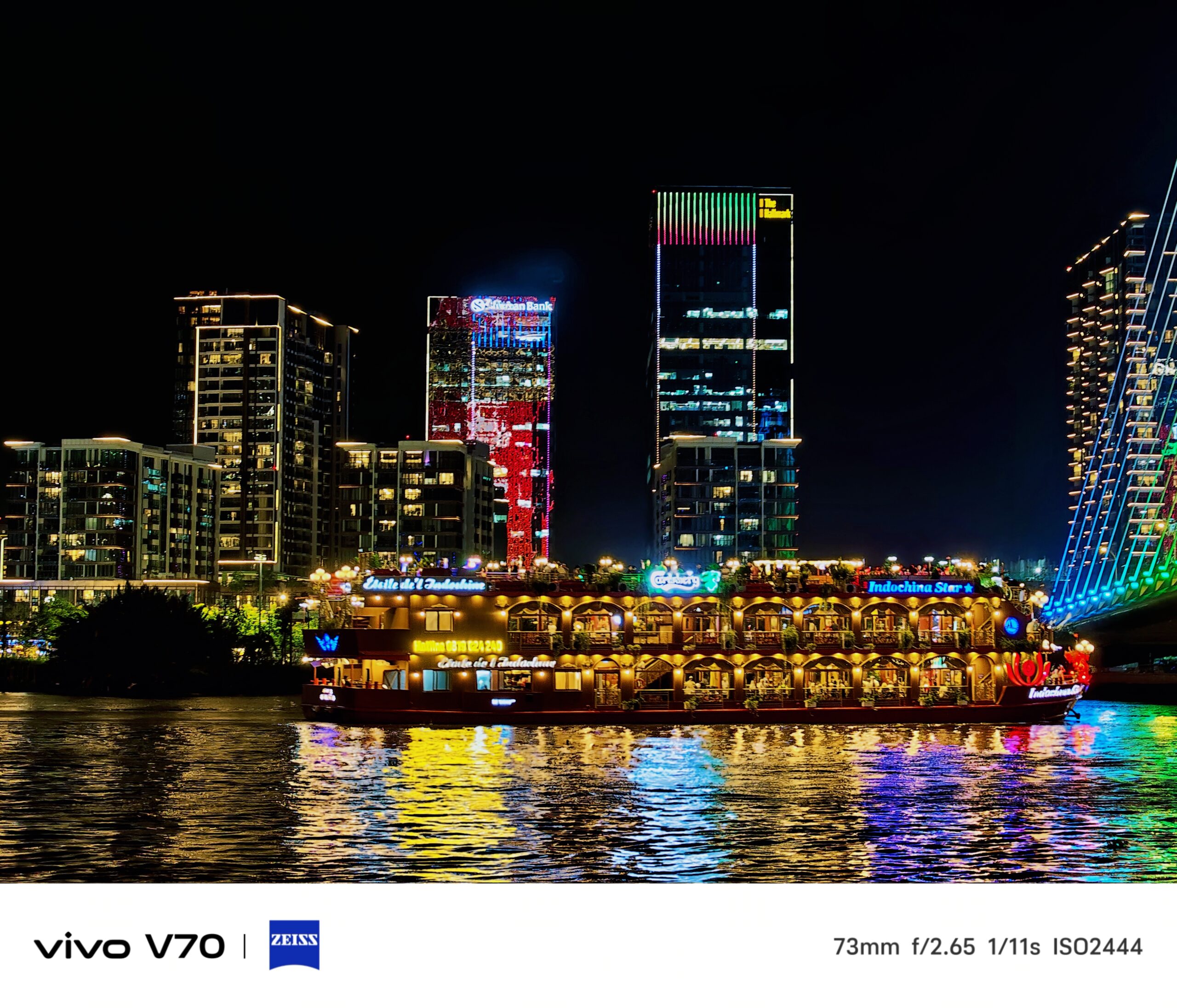 camera vivo V70
