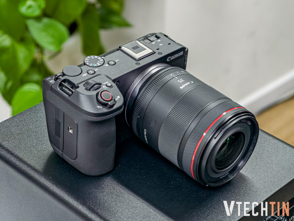 EOS R6 V