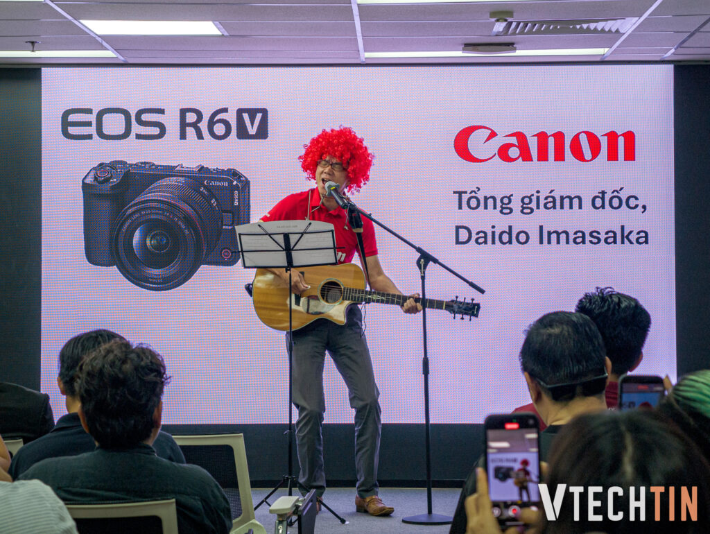 EOS R6 V
